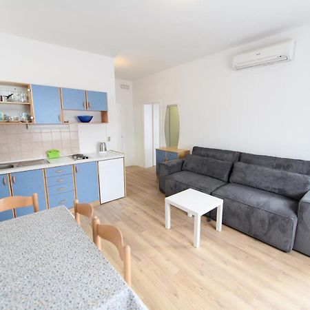 Cozy Beach Apartments Makarska Zewnętrze zdjęcie