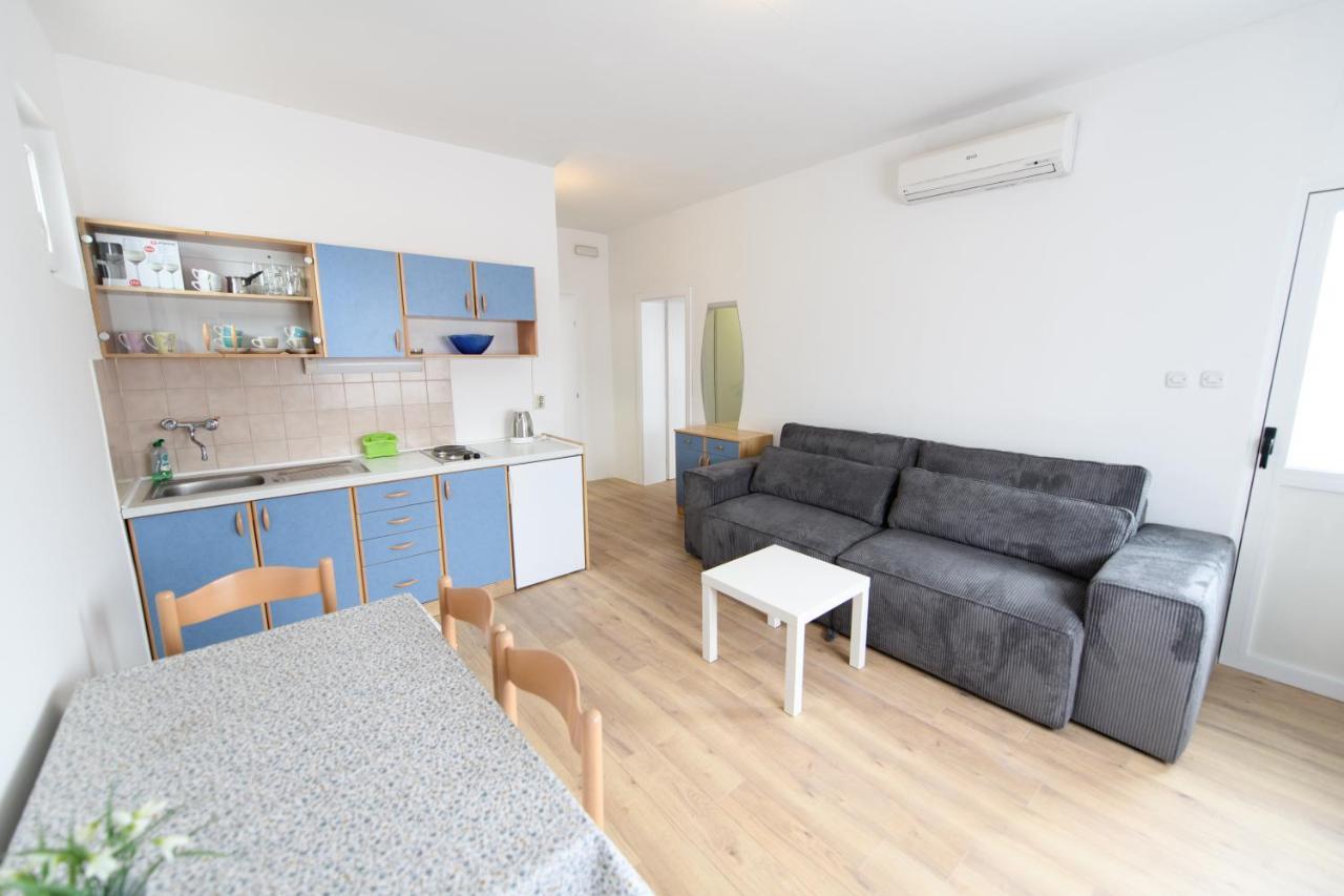 Cozy Beach Apartments Makarska Zewnętrze zdjęcie