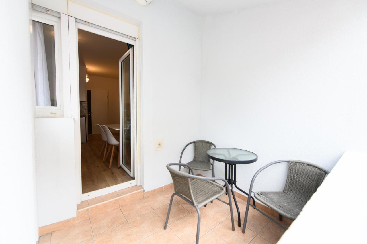 Cozy Beach Apartments Makarska Zewnętrze zdjęcie